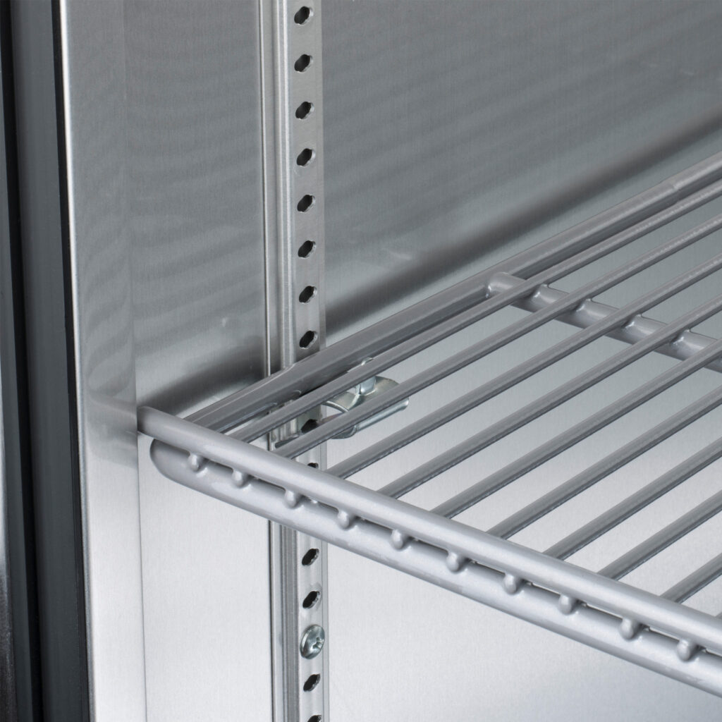Diagnhos  Refrigerador mesa de trabajo, modelo TWT-27-HC, marca True.